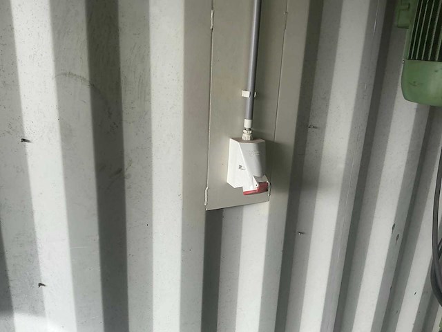 2011 rxtc-20dbx zeecontainer / werfcontainer 20 ft met metaalbewerkingsmachines - afbeelding 6 van  34