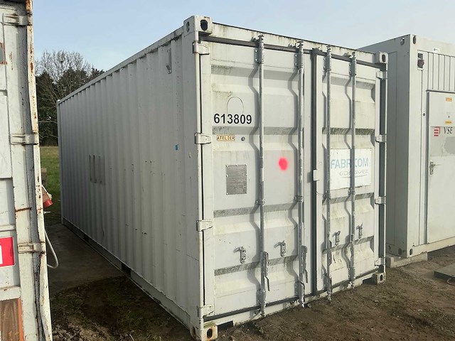 2011 rxtc-20dbx zeecontainer / werfcontainer 20 ft met metaalbewerkingsmachines - afbeelding 25 van  34