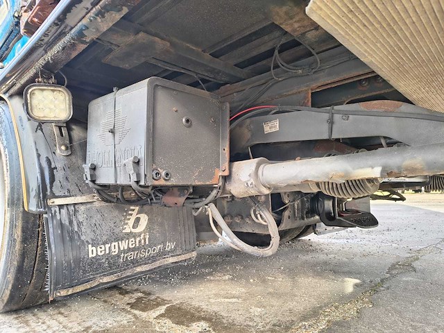 2011 scania r480 - 6x2 bakwagen met laadklep - afbeelding 12 van  28