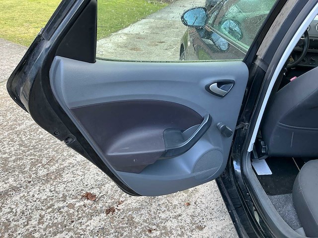 2011 seat ibiza 1.2 tdi - afbeelding 21 van  48