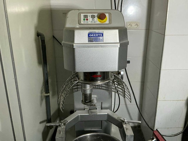 2011 sinmag sm-60l spiraalkneder - afbeelding 1 van  4