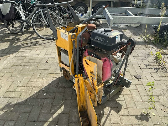 2011 stow cutter / cs8ce20h20 betonzaag - afbeelding 7 van  13