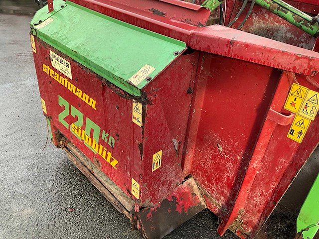 2011 strautmann siloblitz 220 kd uitkuilmachine - afbeelding 8 van  17