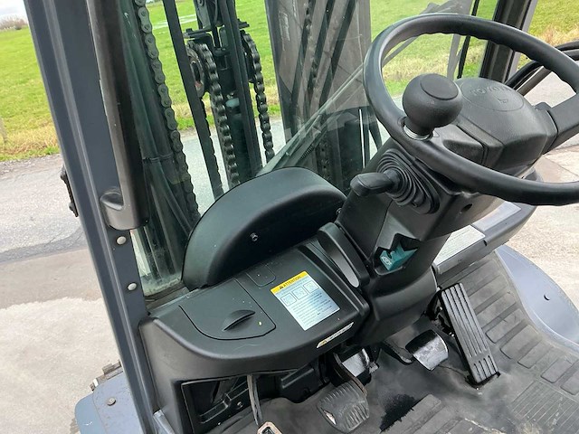 2011 toyota 02-8fdf30 vorkheftruck - afbeelding 12 van  53