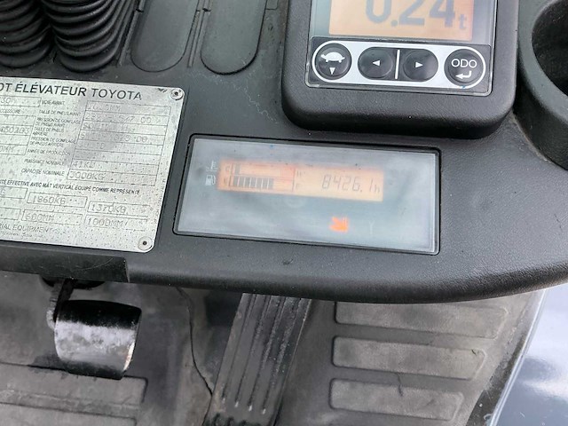 2011 toyota 02-8fdf30 vorkheftruck - afbeelding 29 van  53