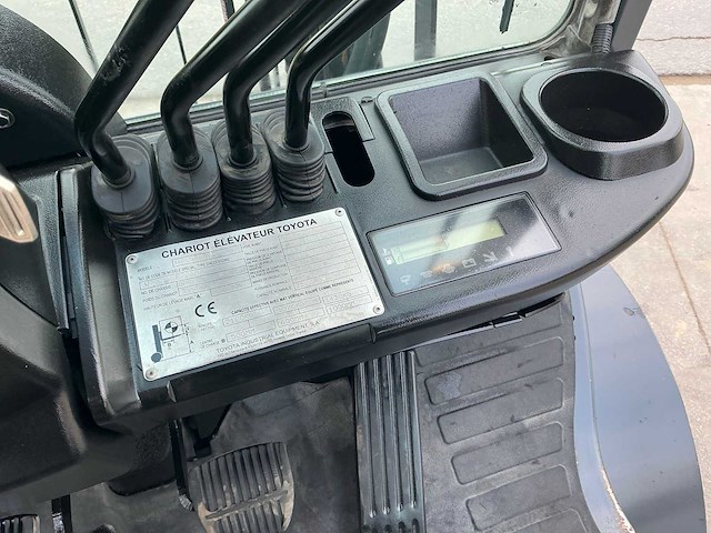 2011 toyota 8fdf25 vorkheftruck - afbeelding 18 van  41