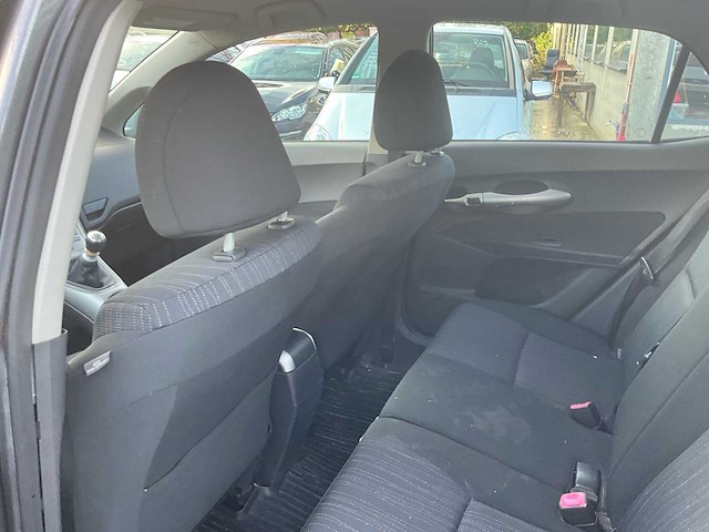 2011 toyota auris personenauto - afbeelding 3 van  31