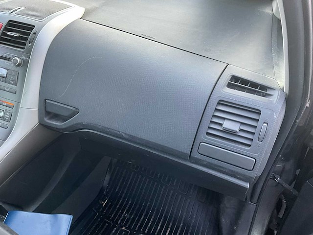 2011 toyota auris personenauto - afbeelding 7 van  31