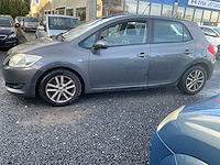 2011 toyota auris personenauto - afbeelding 12 van  31