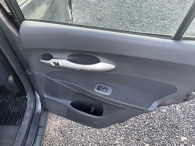 2011 toyota auris personenauto - afbeelding 24 van  31