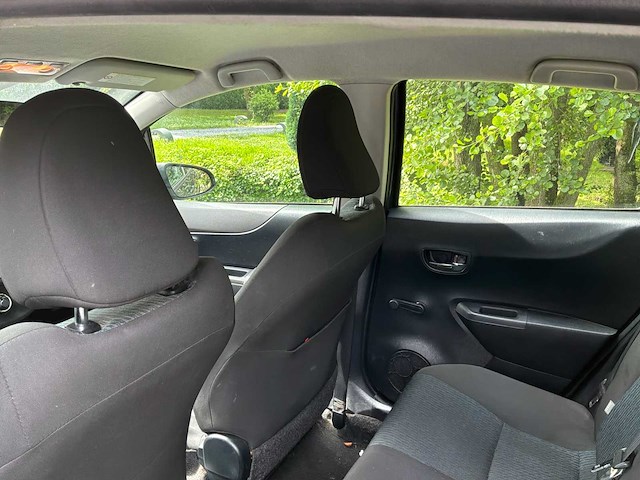 2011 toyota yaris auto - afbeelding 9 van  26