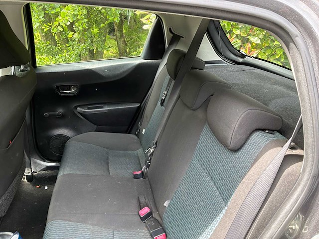 2011 toyota yaris auto - afbeelding 11 van  26