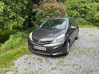 2011 toyota yaris auto - afbeelding 1 van  26