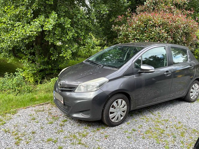 2011 toyota yaris auto - afbeelding 12 van  26