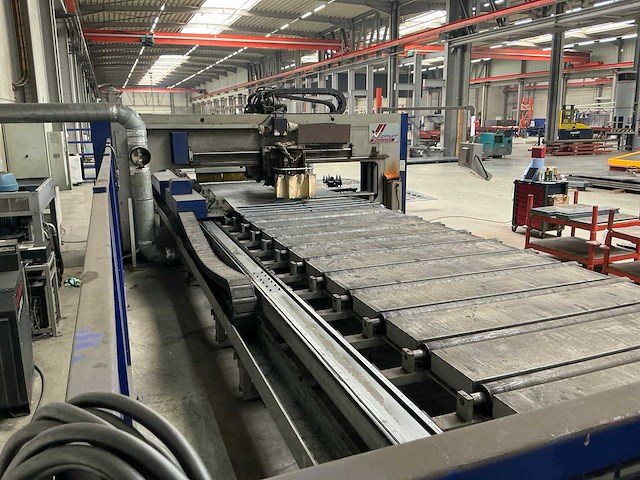 2011 vernet behringer mag b 2025 plasmasnijmachine + donaldson afzuiginstallatie - afbeelding 5 van  28