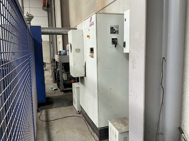 2011 vernet behringer mag b 2025 plasmasnijmachine + donaldson afzuiginstallatie - afbeelding 17 van  28