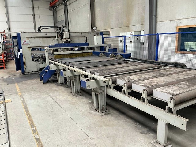 2011 vernet behringer mag b 2025 plasmasnijmachine + donaldson afzuiginstallatie - afbeelding 7 van  28