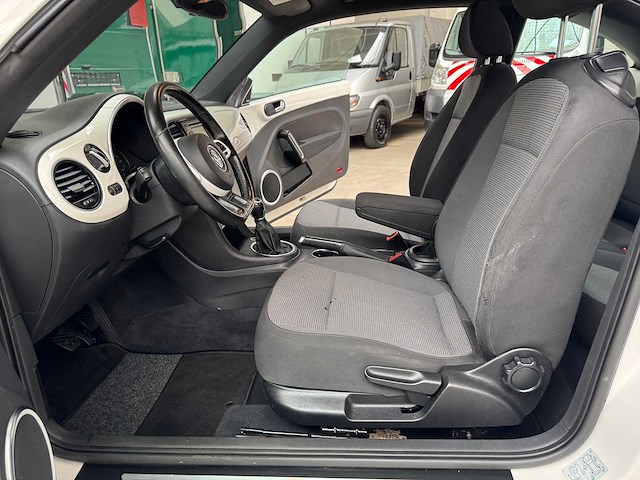 2011 volkswagen beetle benzine - afbeelding 11 van  25