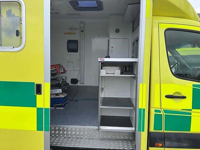 2011 volkswagen crafter ambulance - afbeelding 4 van  16