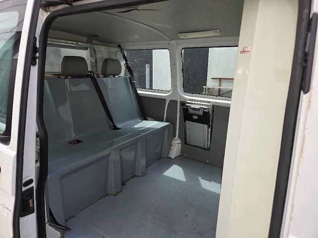 2011 volkswagen transporter t5 - bedrijfswagen - afbeelding 8 van  20