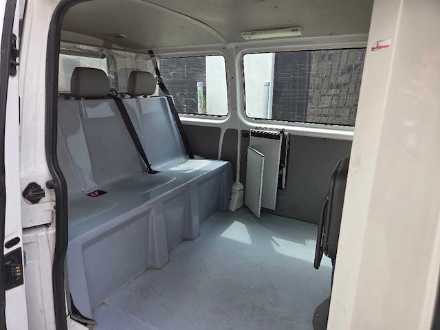2011 volkswagen transporter t5 - bedrijfswagen - afbeelding 3 van  17