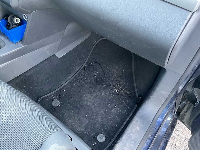 2011 volkswagen vw touran personenauto - afbeelding 8 van  30