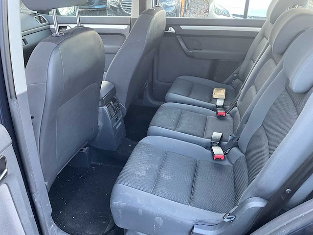 2011 volkswagen vw touran personenauto - afbeelding 14 van  30