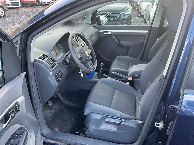 2011 volkswagen vw touran personenauto - afbeelding 17 van  30