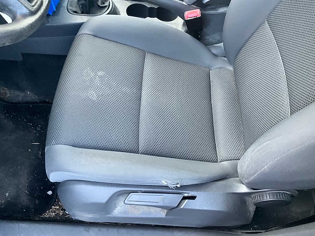 2011 volkswagen vw touran personenauto - afbeelding 18 van  30