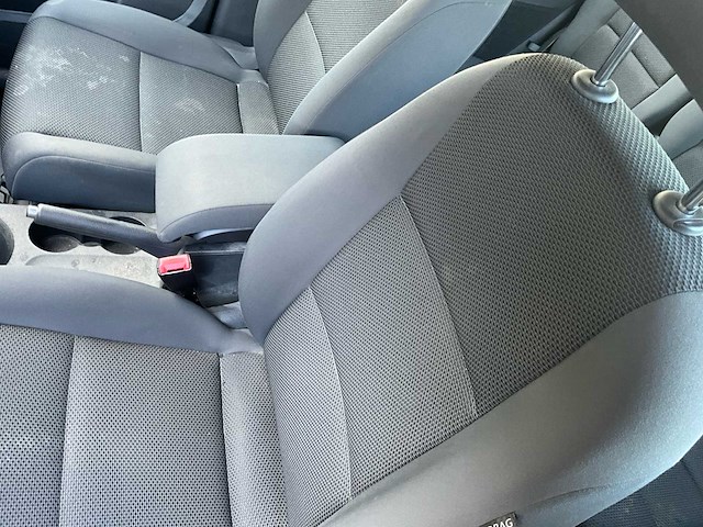 2011 volkswagen vw touran personenauto - afbeelding 19 van  30