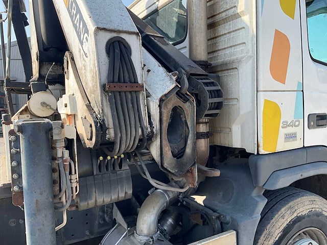 2011 volvo fm/fh 6x4r 9.0 vrachtwagen met kraan en containersysteem - afbeelding 39 van  59
