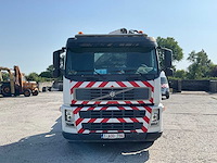 2011 volvo fm/fh 6x4r 9.0 vrachtwagen met kraan en containersysteem - afbeelding 8 van  59