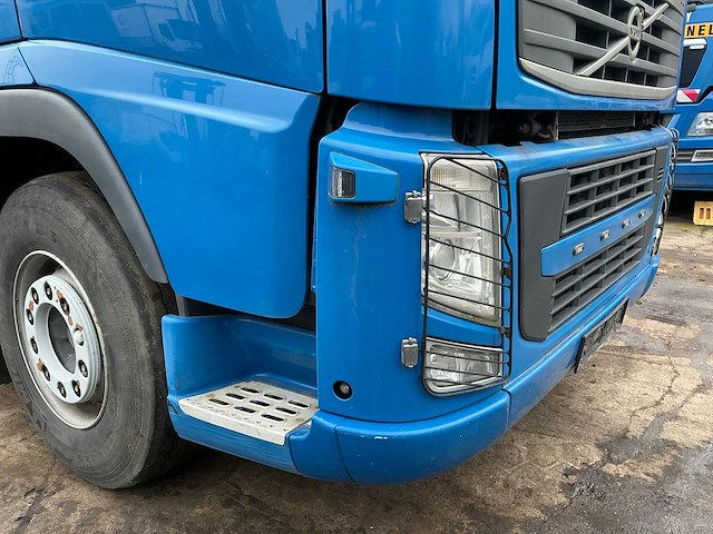 2011 volvo fmfh e5 vrachtwagen - afbeelding 17 van  47