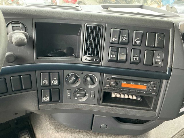 2011 volvo fmfh e5 vrachtwagen - afbeelding 2 van  47