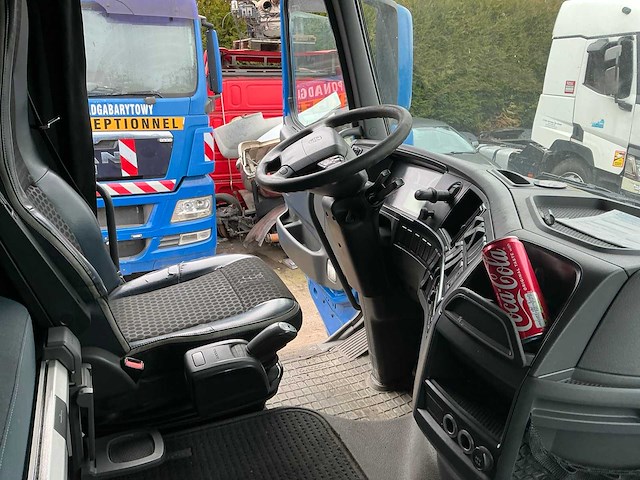 2011 volvo fmfh e5 vrachtwagen - afbeelding 8 van  47