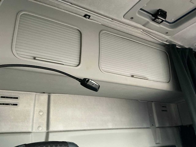 2011 volvo fmfh e5 vrachtwagen - afbeelding 15 van  45