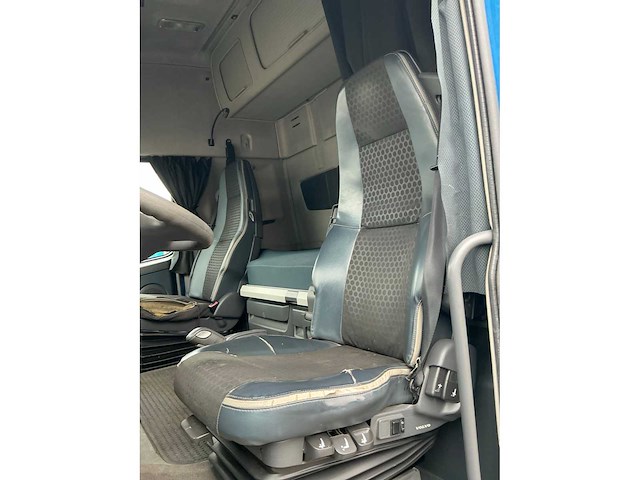 2011 volvo fmfh e5 vrachtwagen - afbeelding 38 van  45