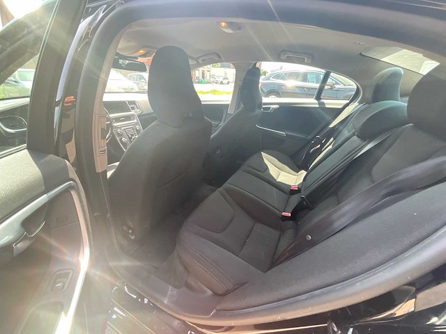 2011 volvo s60 1.6 t4 kinetic - afbeelding 12 van  33