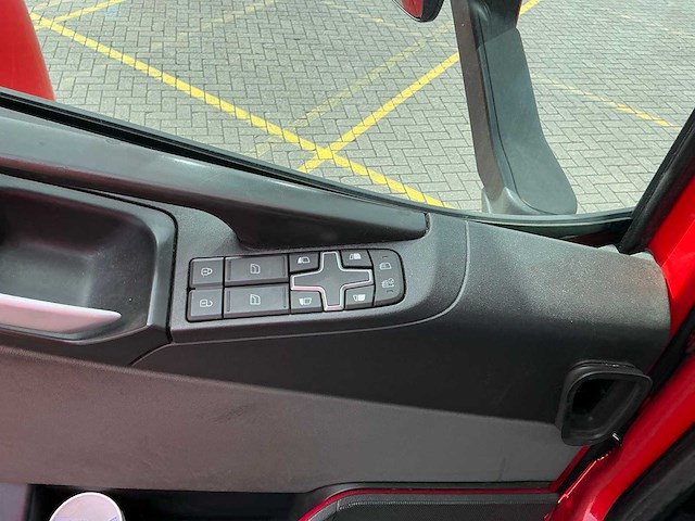 2011 volvo tr4x2 fh trekker (74113-830) - afbeelding 2 van  9