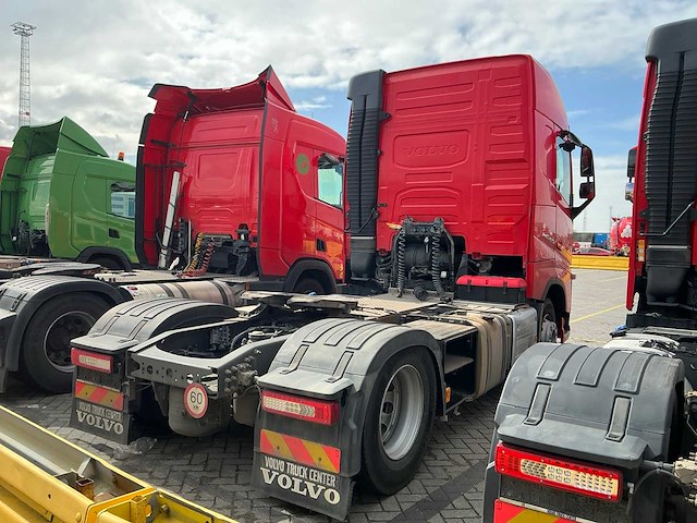 2011 volvo tr4x2 fh trekker (74113-830) - afbeelding 7 van  9