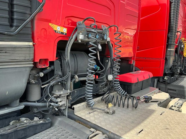 2011 volvo tr4x2 fh trekker (74113-830) - afbeelding 8 van  9