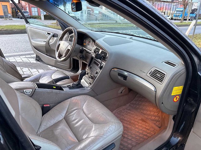 2011 volvo v70 personenauto - afbeelding 3 van  33