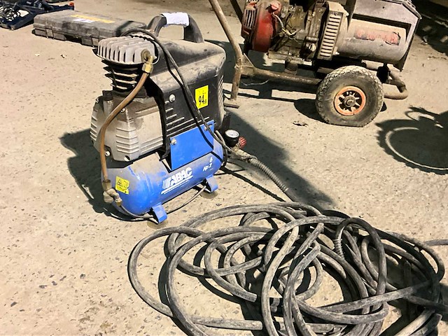 2012 abac zuigercompressor - afbeelding 1 van  5