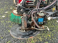 2012 aebi mfh2500 straatveegmachine - afbeelding 8 van  57