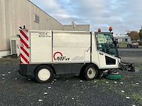 2012 aebi mfh2500 straatveegmachine - afbeelding 47 van  57