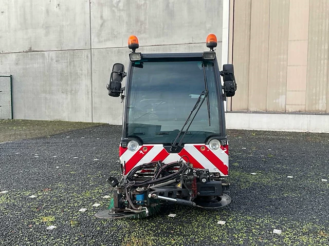 2012 aebi mfh2500 straatveegmachine - afbeelding 49 van  57