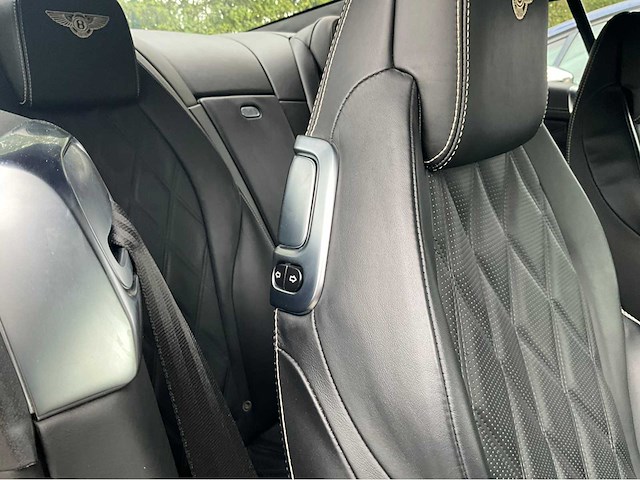 2012 bentley continental gt coupé personenauto - afbeelding 18 van  33