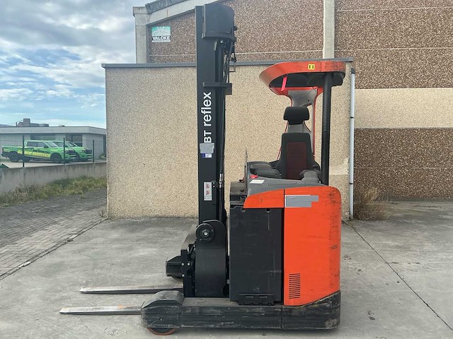 2012 bt rre140 reach truck - afbeelding 1 van  11