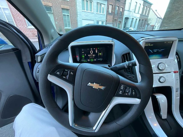 2012 chevrolet volt personenauto - afbeelding 2 van  31