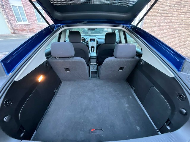 2012 chevrolet volt personenauto - afbeelding 9 van  31